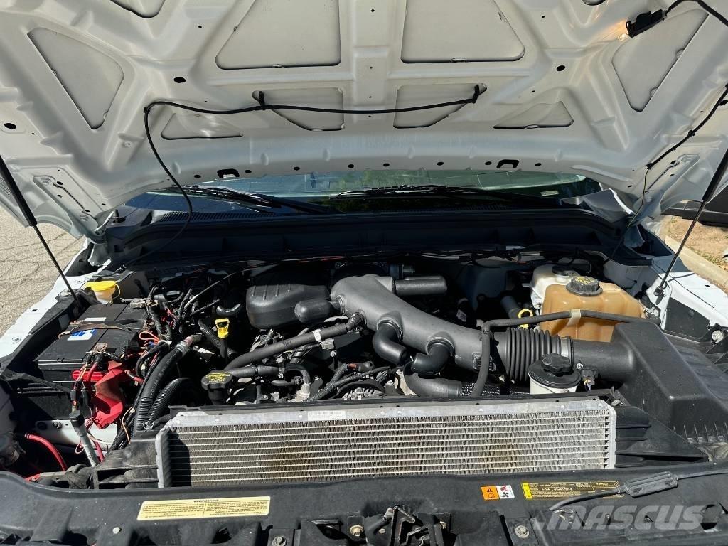 Ford F 550 SD Savivarčių priekabų vilkikai
