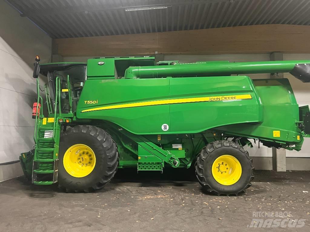 John Deere T550i Derliaus nuėmimo kombainai