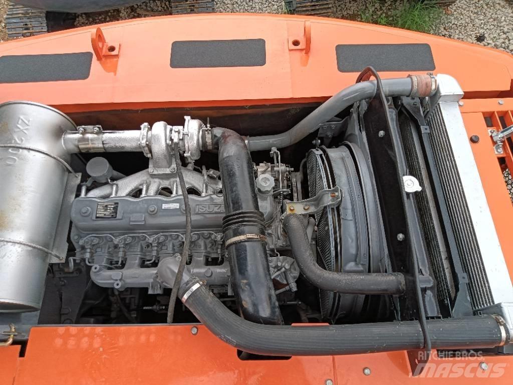 Hitachi ZX 200 Vikšriniai ekskavatoriai