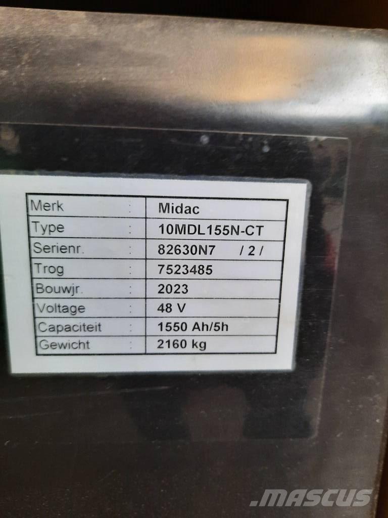 Montini MR6 Elektriniai šakiniai krautuvai