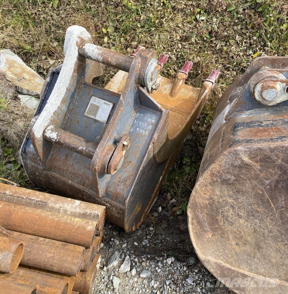 Menzi Muck 325 Ratiniai ekskavatoriai