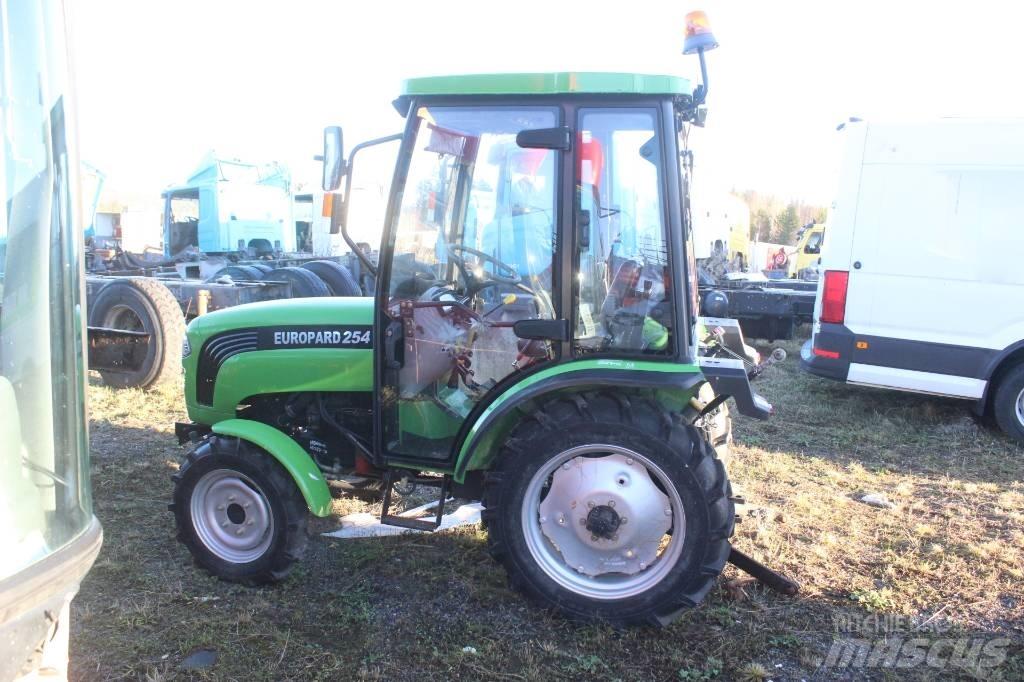 Foton TE Traktoriai