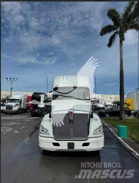 Kenworth T680 Naudoti vilkikai