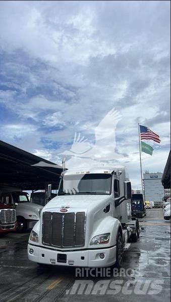 Peterbilt 579 Naudoti vilkikai