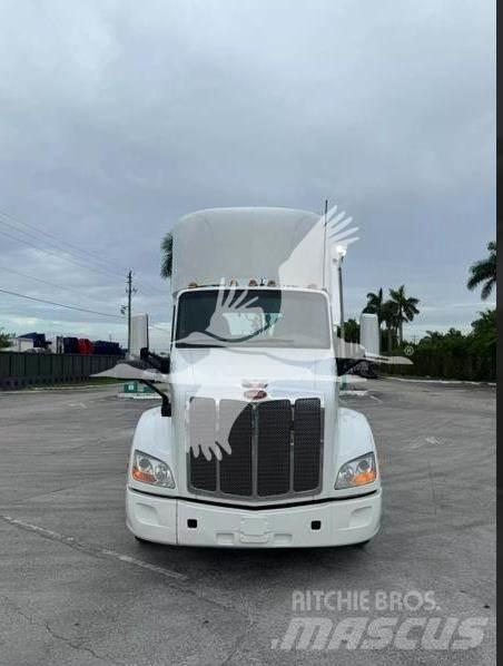 Peterbilt 579 Naudoti vilkikai