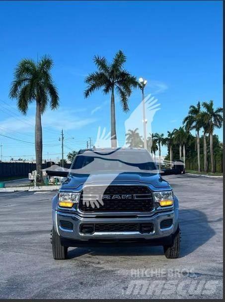 RAM 5500 SLT Važiuoklė su kabina