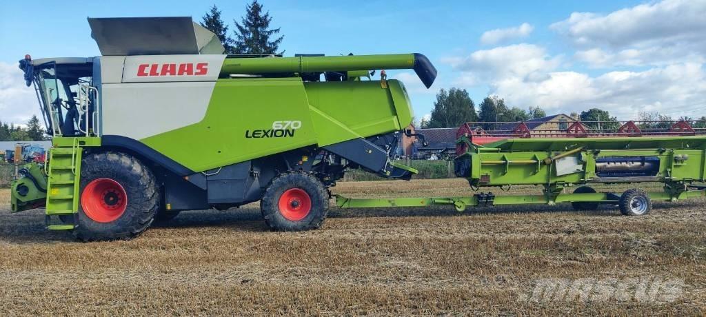 CLAAS Lexion 670 Derliaus nuėmimo kombainai