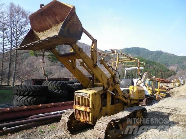 Komatsu D20S-3 Vikšriniai buldozeriai