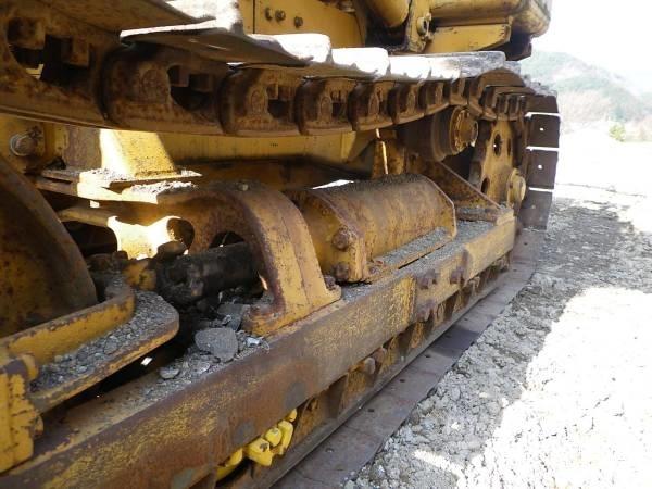 Komatsu D20S-3 Vikšriniai buldozeriai