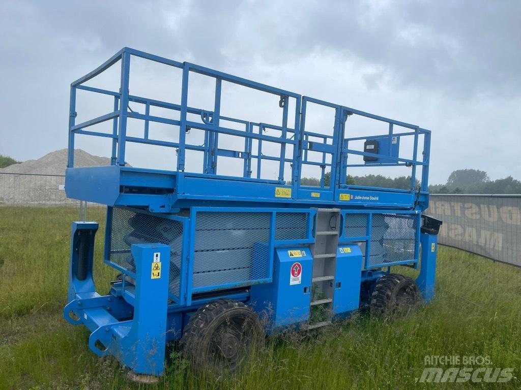 Genie GS 4390 RT Žirkliniai keltuvai