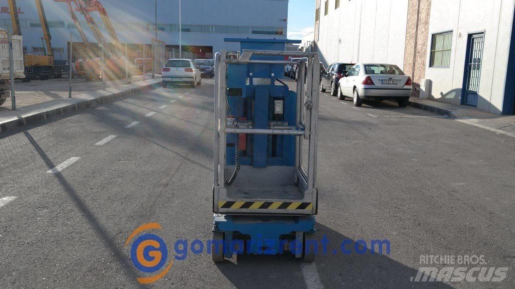 Genie GR 12 Vertikalūs stiebiniai keltuvai