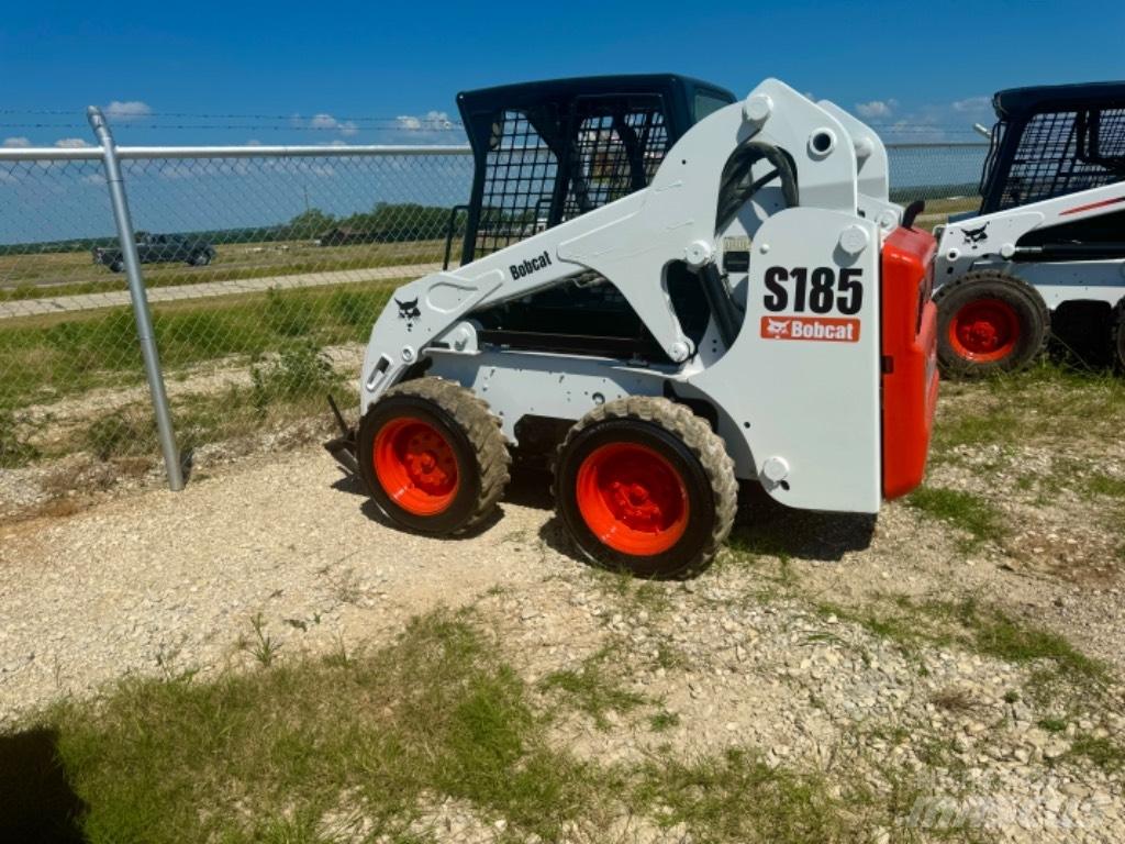 Bobcat S 185 Krautuvai su šoniniu pasukimu