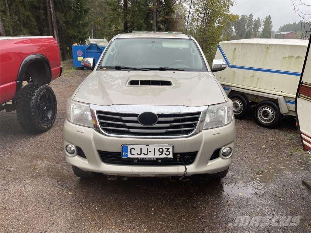 Toyota Hilux Visuotinės / bendrosios paskirties automobiliai