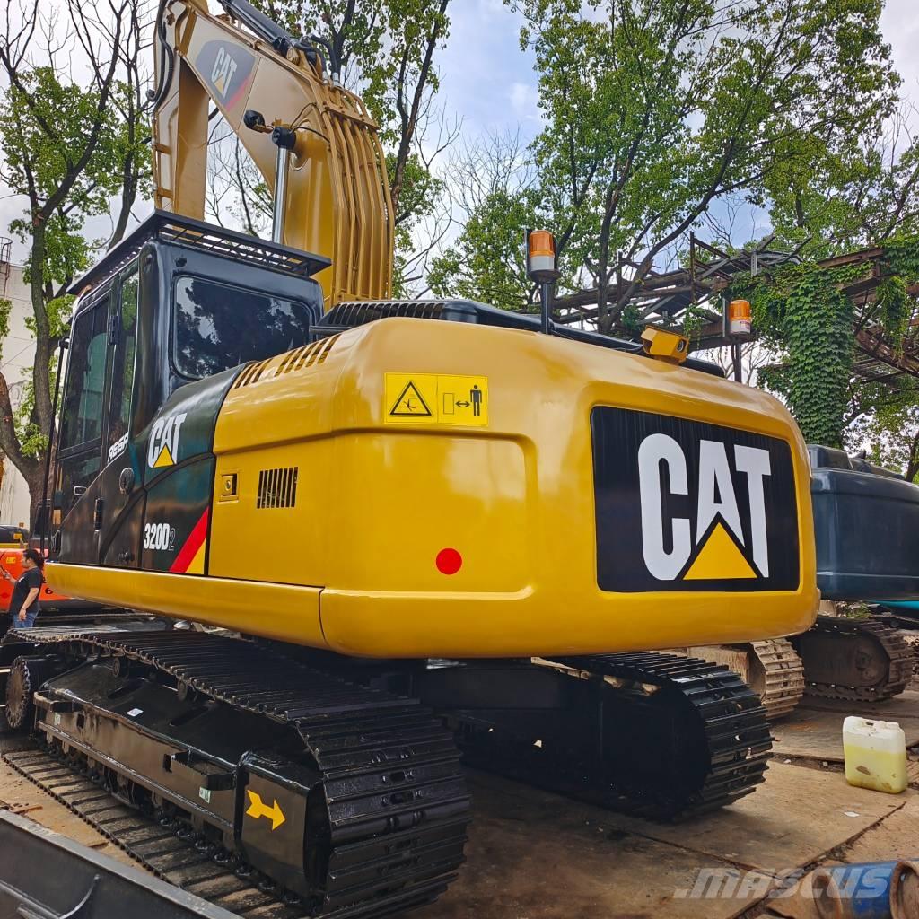 CAT 320D2 Vikšriniai ekskavatoriai