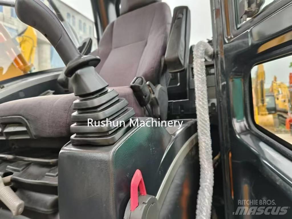 Hyundai R220 Vikšriniai ekskavatoriai