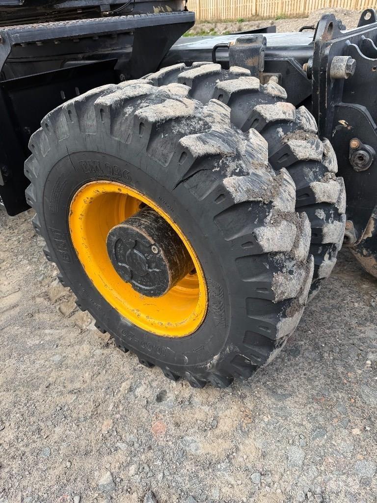 JCB JS 160 W Ratiniai ekskavatoriai