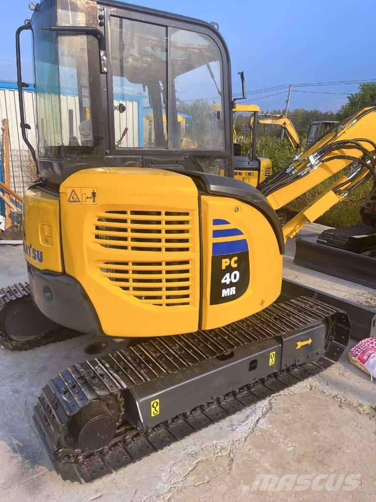 Komatsu PC 40 MR Vikšriniai ekskavatoriai