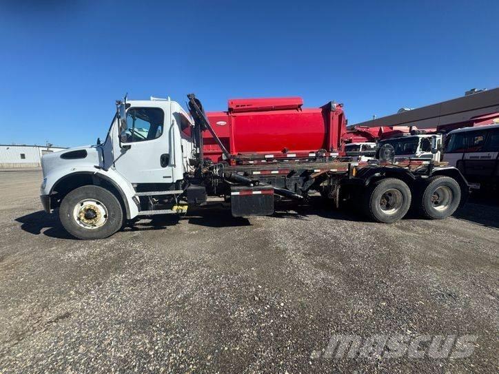 Freightliner M2 Savivarčiai su kabeliniu keltuvu