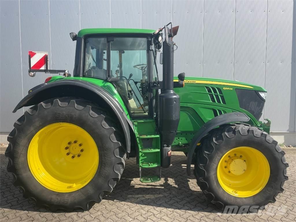 John Deere 6195M Traktoriai