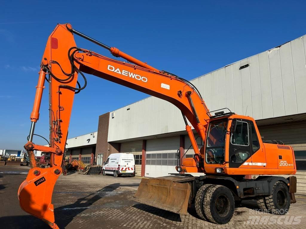 Daewoo Solar 200WV Ratiniai ekskavatoriai