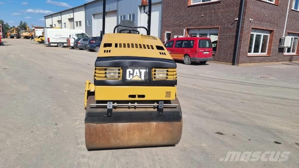 CAT CB 224 C Porinių būgnų volai