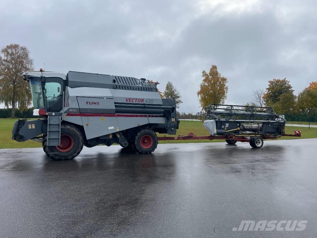  RMS Vector 440 Derliaus nuėmimo kombainai