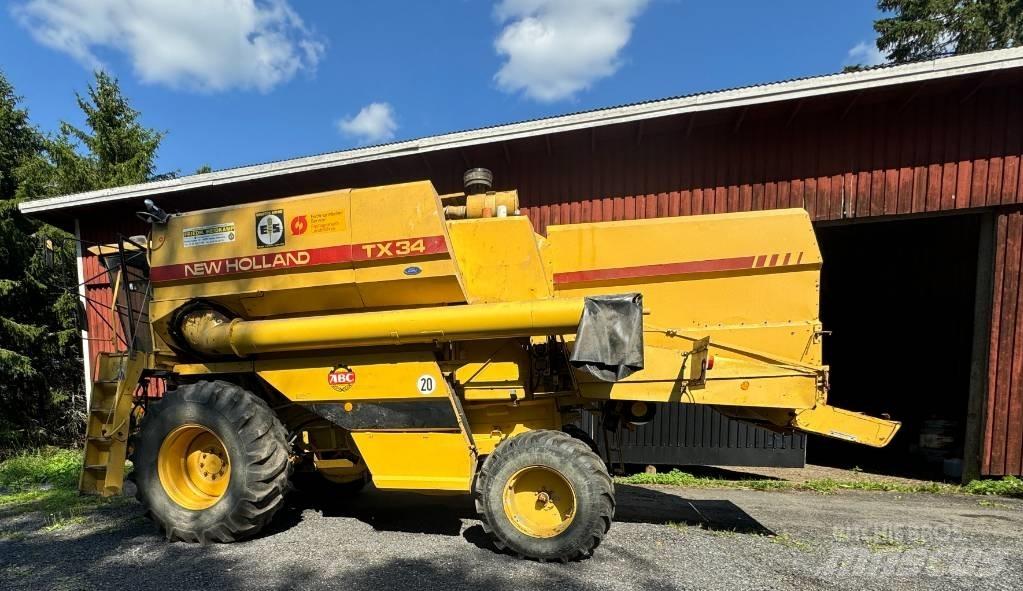 New Holland TX 34 Derliaus nuėmimo kombainai