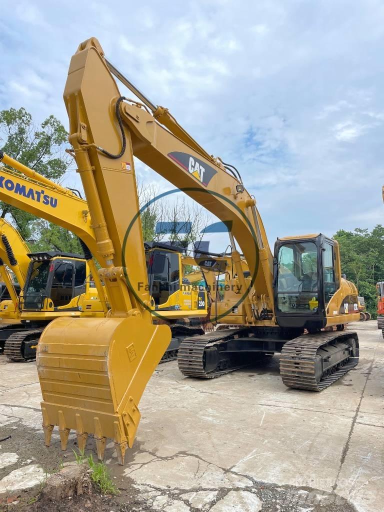 CAT 320C Vidutinės galios ekskavatoriai 7-12 t