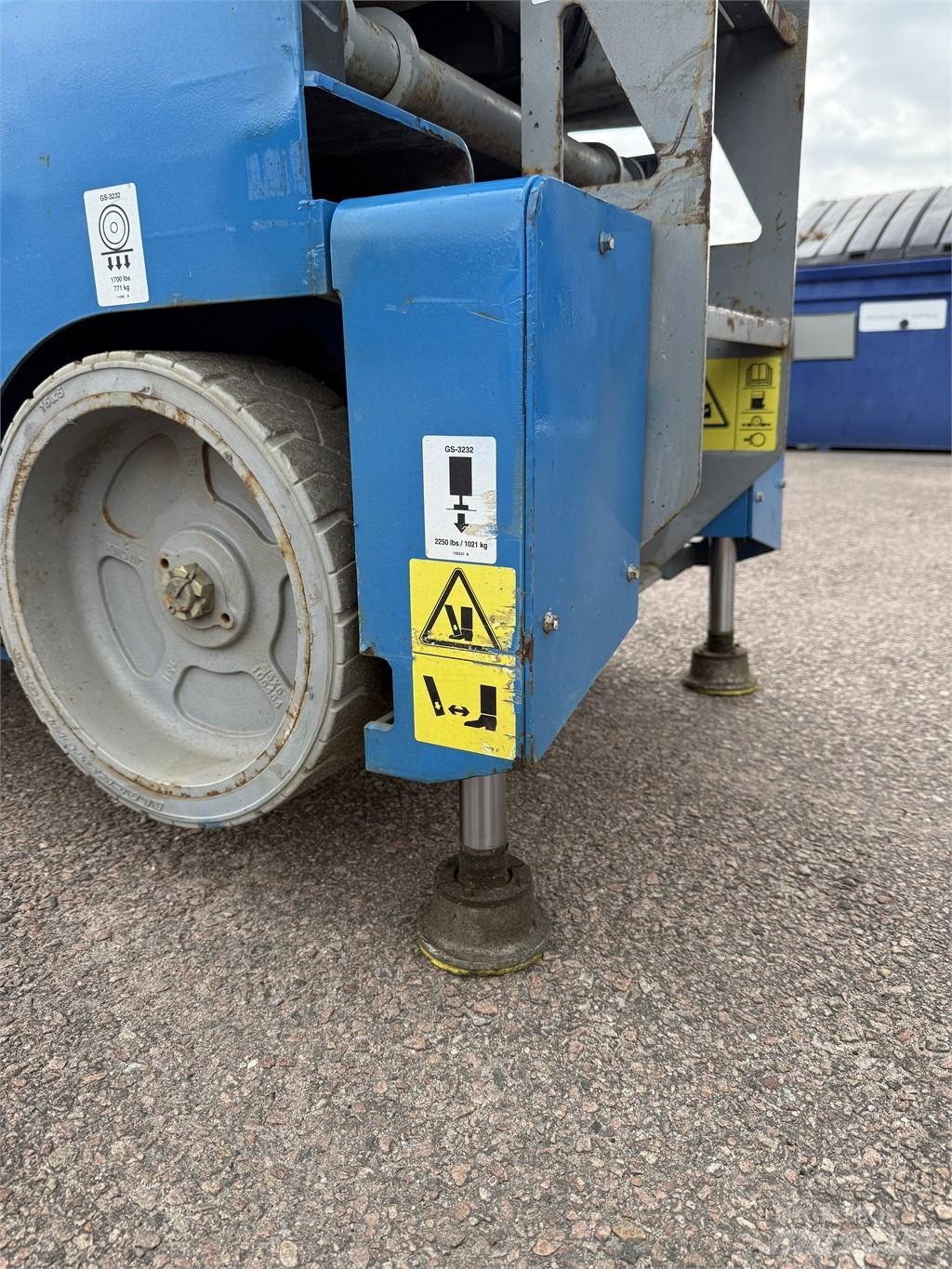 Genie GS3232 Žirkliniai keltuvai