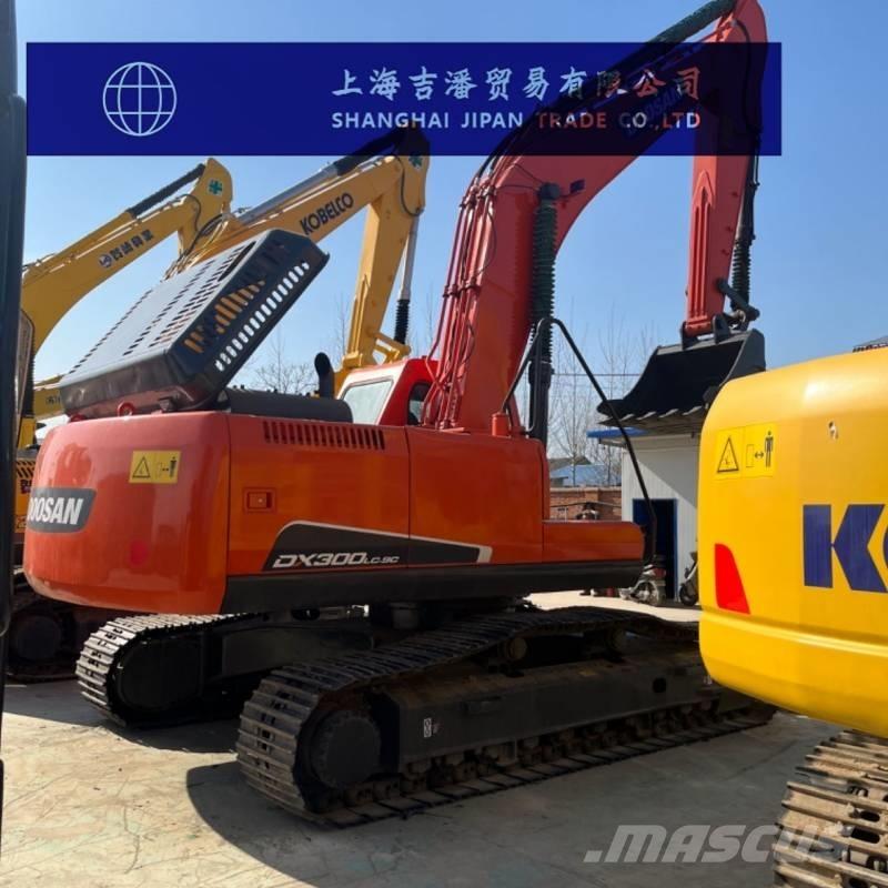 Doosan DX 300 Vikšriniai ekskavatoriai