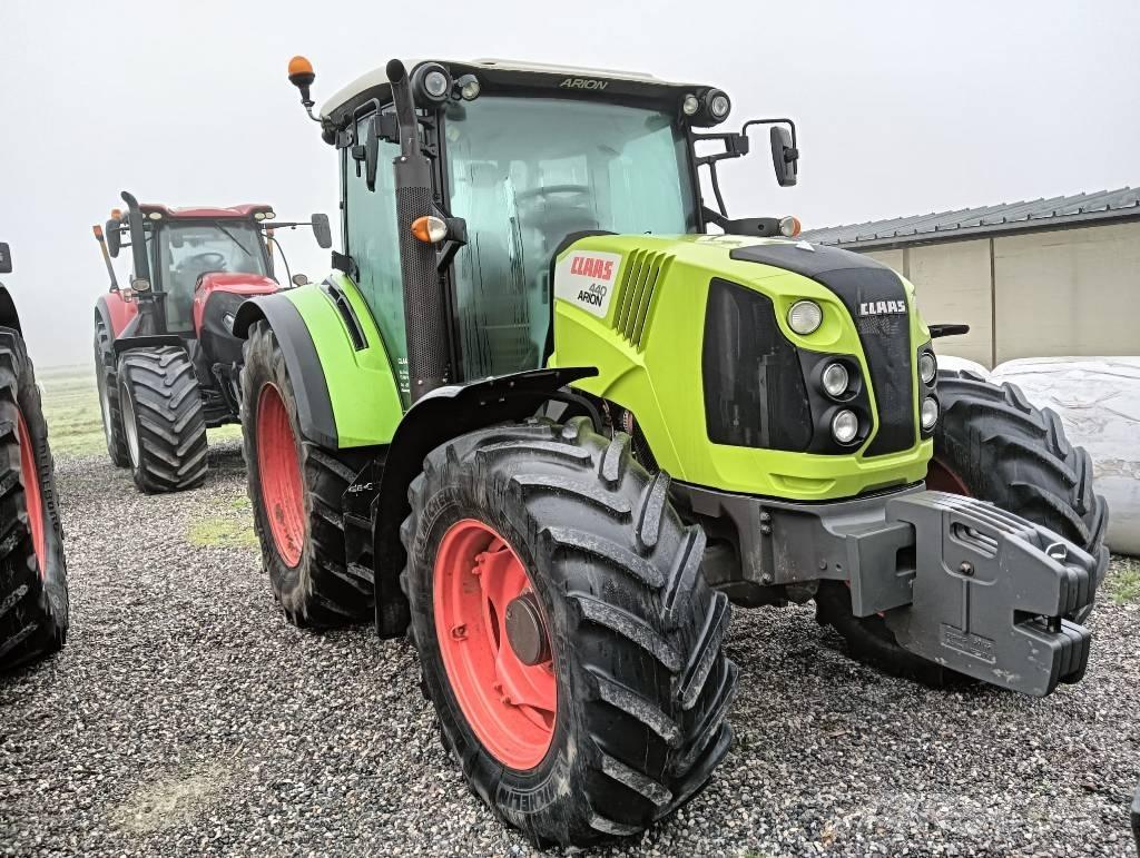 CLAAS Arion 440 Traktoriai