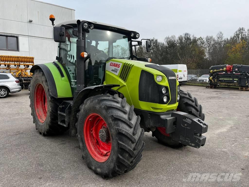 CLAAS Arion 440 Traktoriai