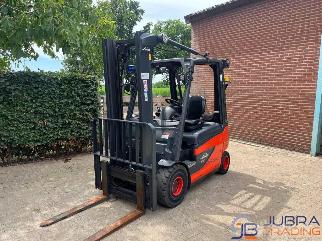 Linde E25-01 Elektriniai šakiniai krautuvai