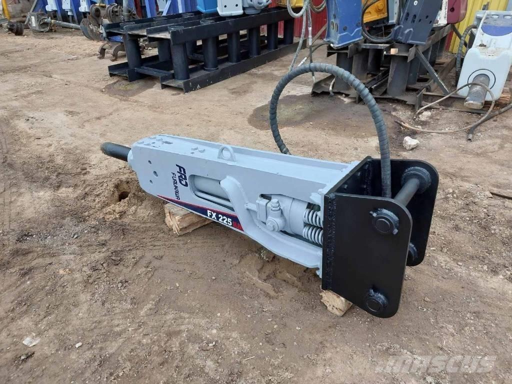 Hammer FX 225 Hidrauliniai kūjai / Trupintuvai