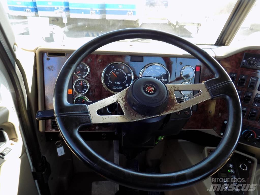 International 9200 i Naudoti vilkikai