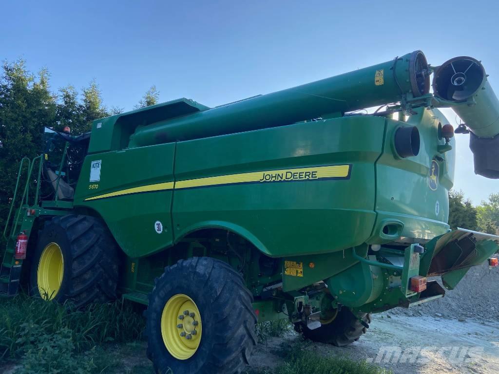 John Deere S 670 i Derliaus nuėmimo kombainai