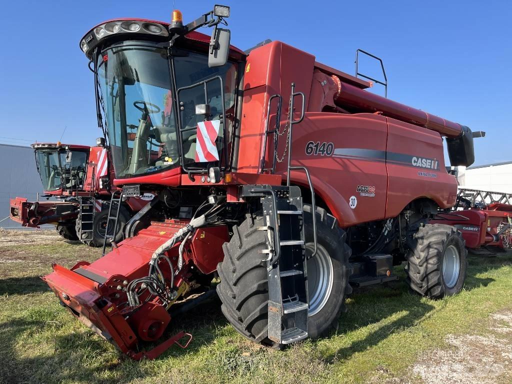 Case IH AF6140 Derliaus nuėmimo kombainai