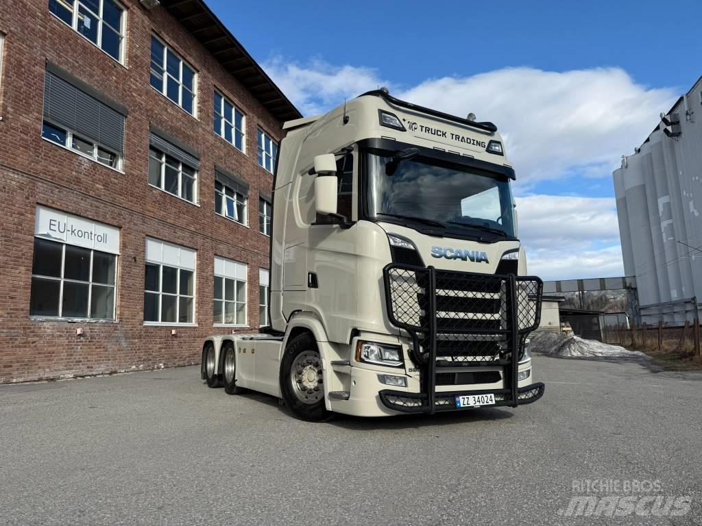 Scania S 590 Naudoti vilkikai
