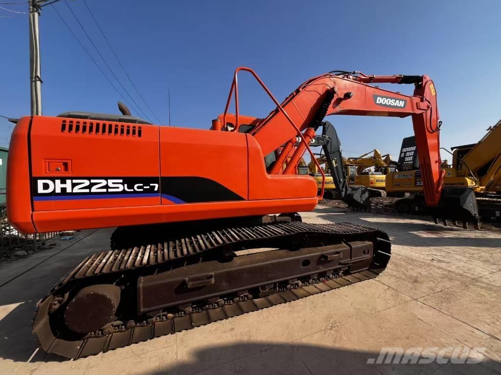 Doosan DH225 LC-7 Vikšriniai ekskavatoriai