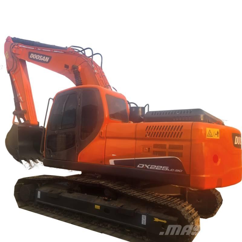 Doosan DX225 Vikšriniai ekskavatoriai
