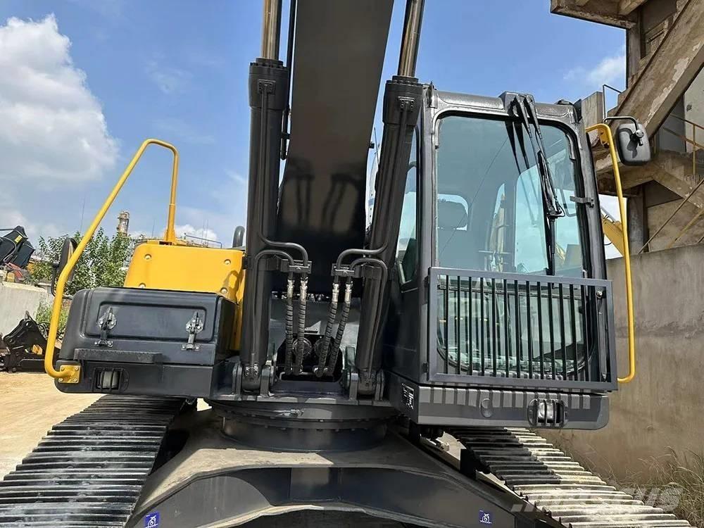 Volvo EC240D Vikšriniai ekskavatoriai