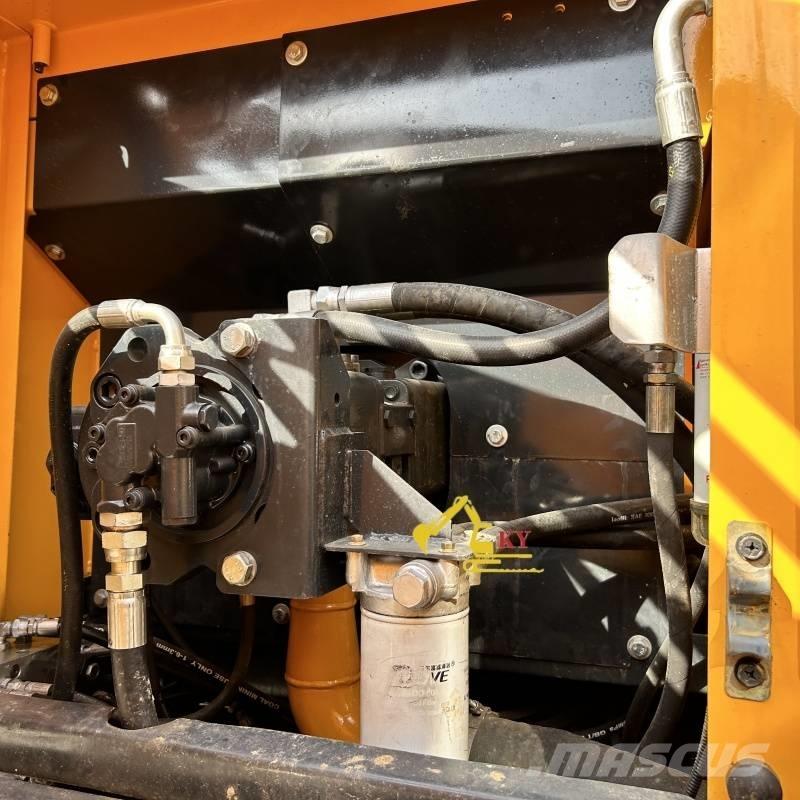 Hyundai 220-9 Vikšriniai ekskavatoriai