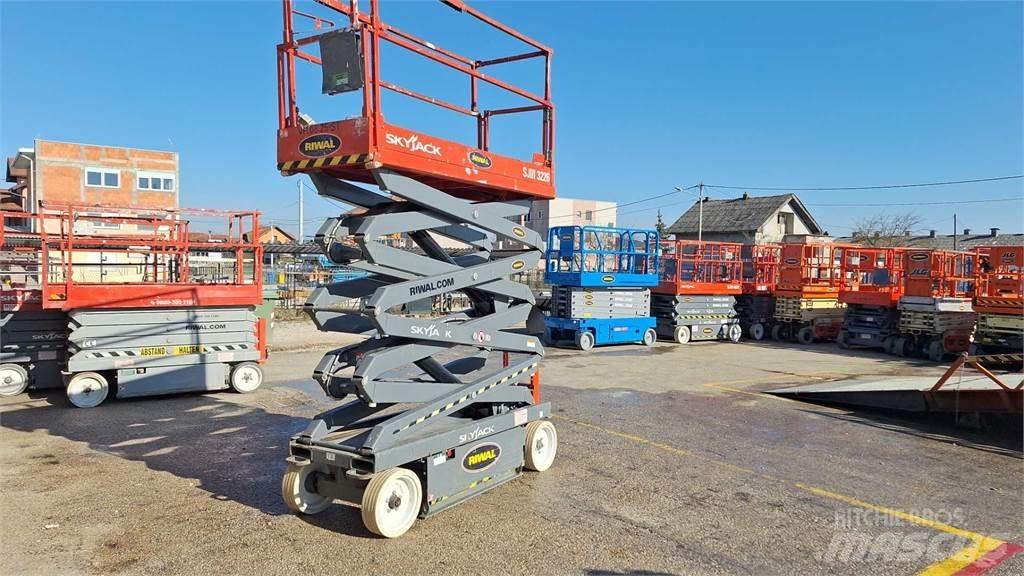 SkyJack SJIII3226 Žirkliniai keltuvai