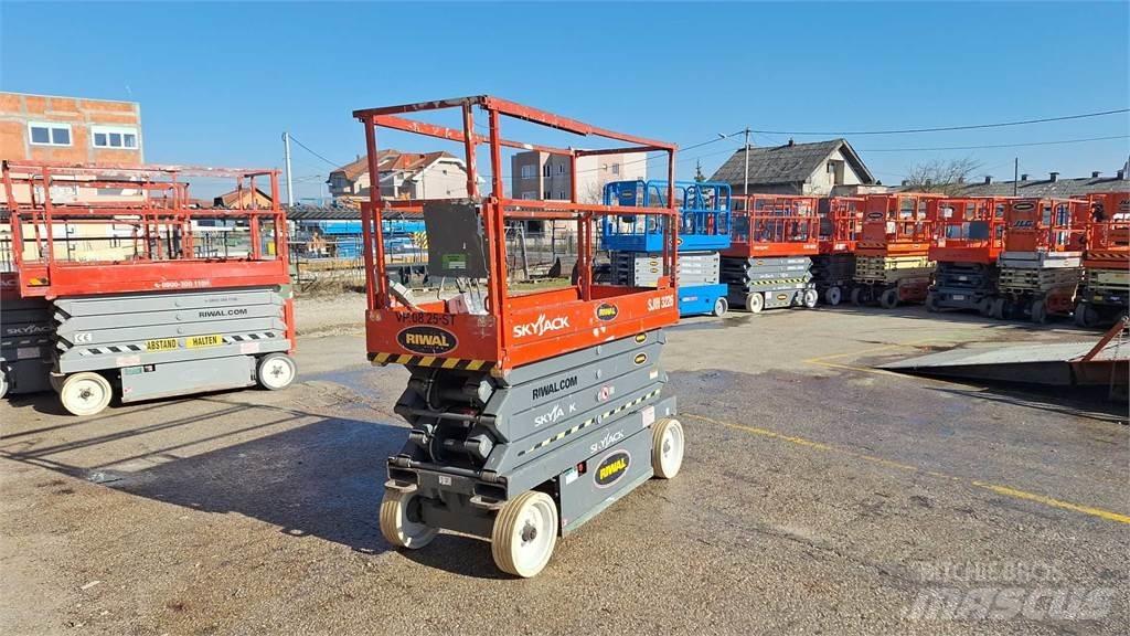 SkyJack SJIII3226 Žirkliniai keltuvai