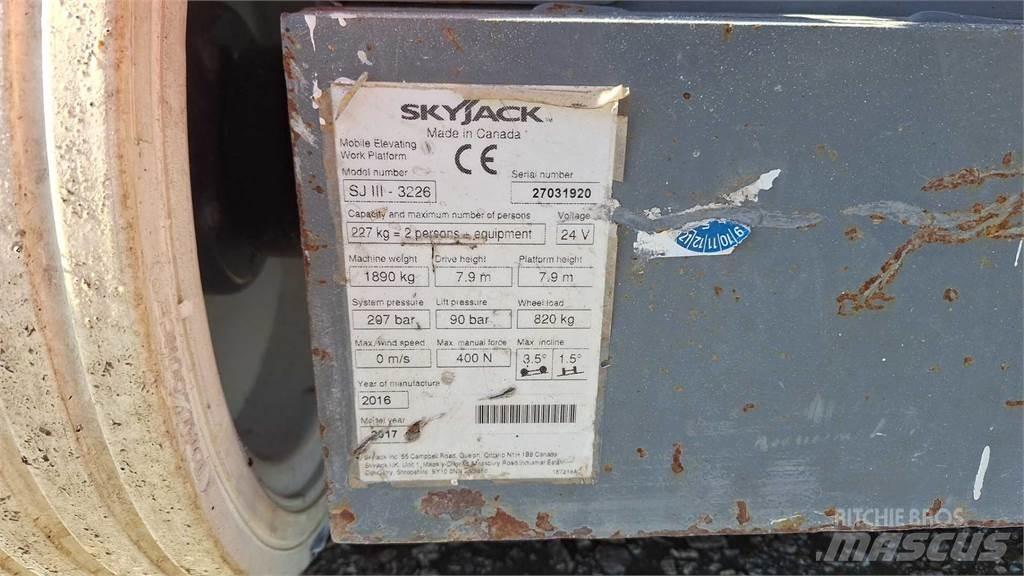 SkyJack SJIII3226 Žirkliniai keltuvai