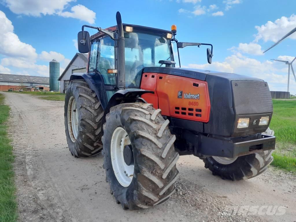 Valmet 8450 Mega Traktoriai
