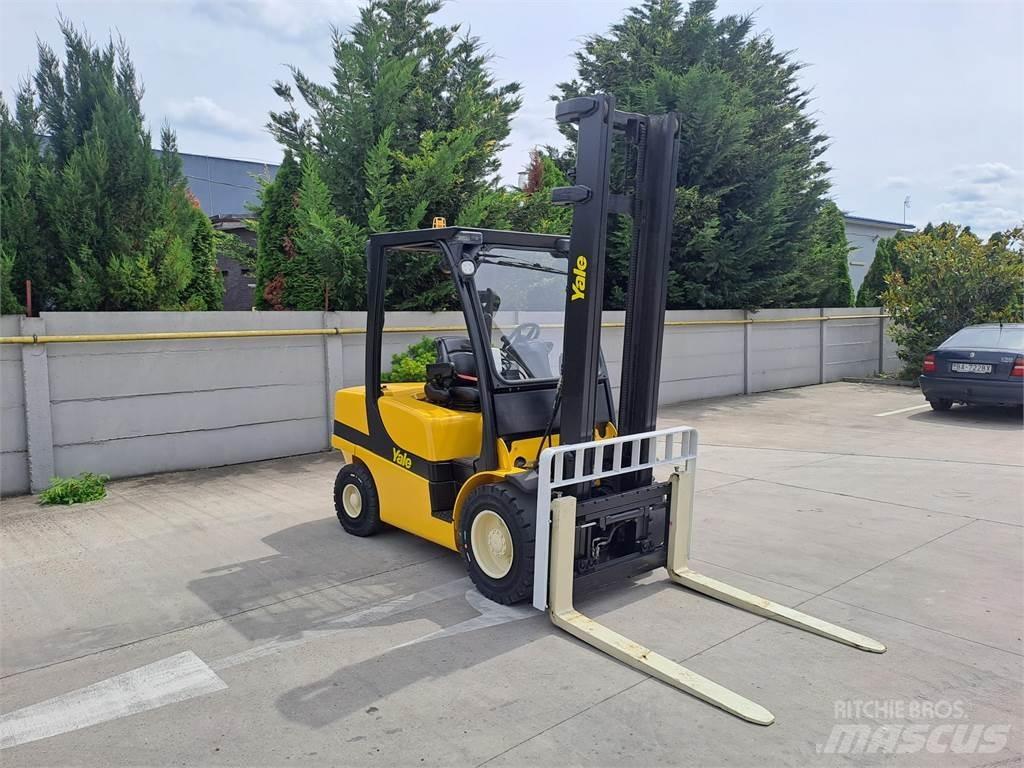 Yale GDP35VX Dyzeliniai krautuvai