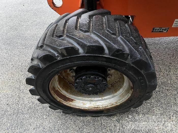JLG 800AJ Alkūniniai keltuvai
