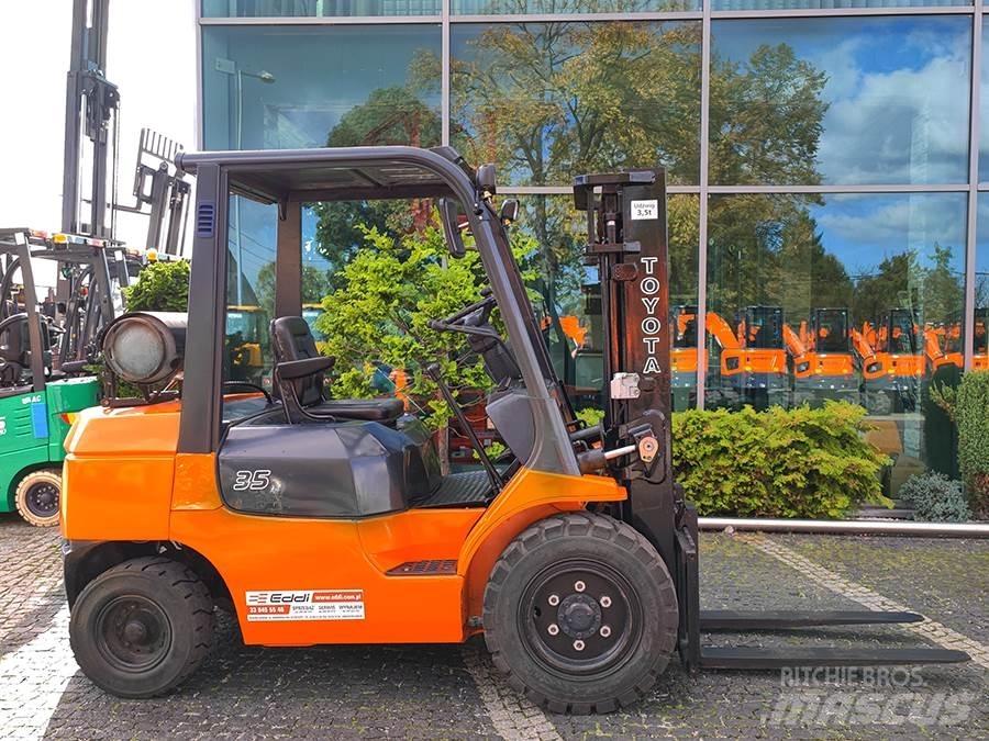 Toyota 7FG35 LPG (dujiniai) krautuvai