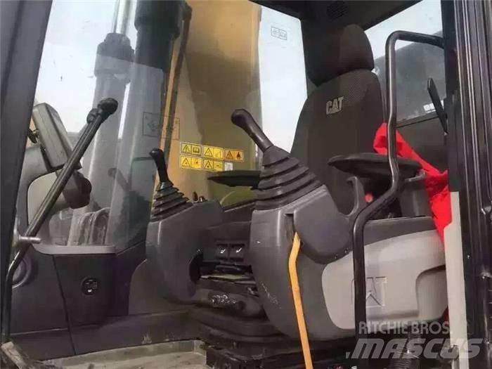 CAT 329 D Vikšriniai ekskavatoriai